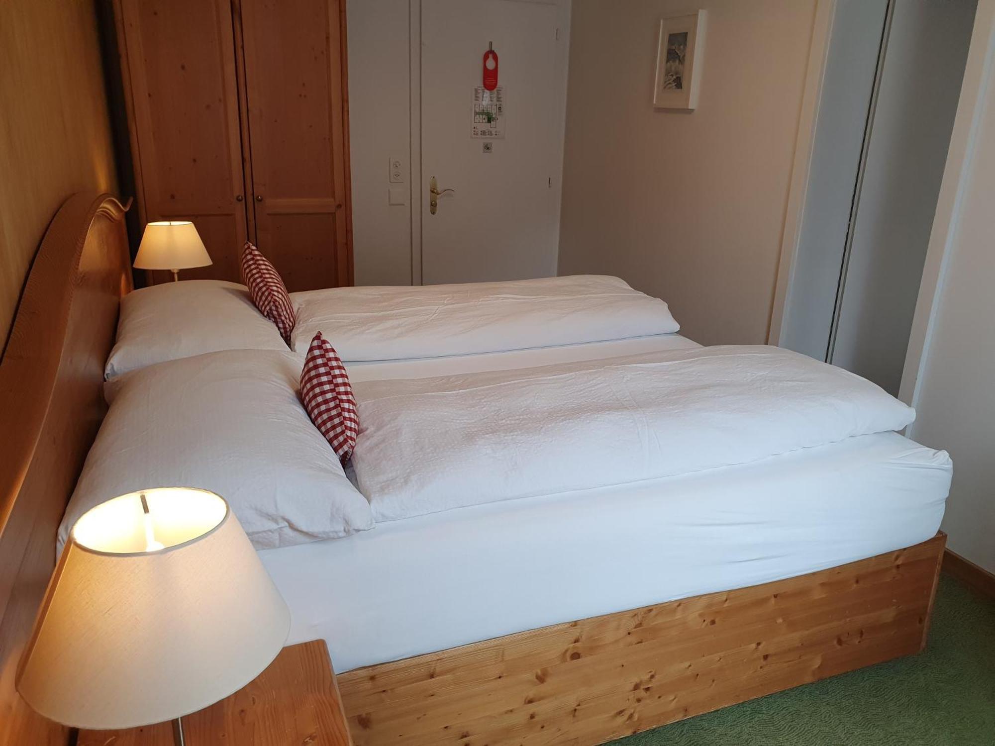 Hotel Bernerhof Grindelwald Bilik gambar